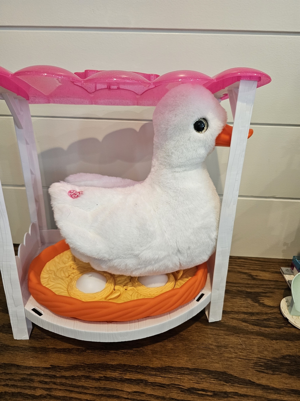 Pets Alive Mommy Duck And Baby Surprise By Zuru